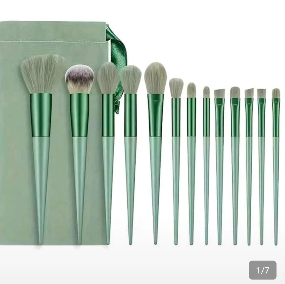 New Makeup Brushes Green